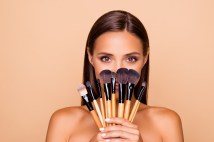 Quality vs. Quantity: How to Build a Versatile Makeup Brush Collection